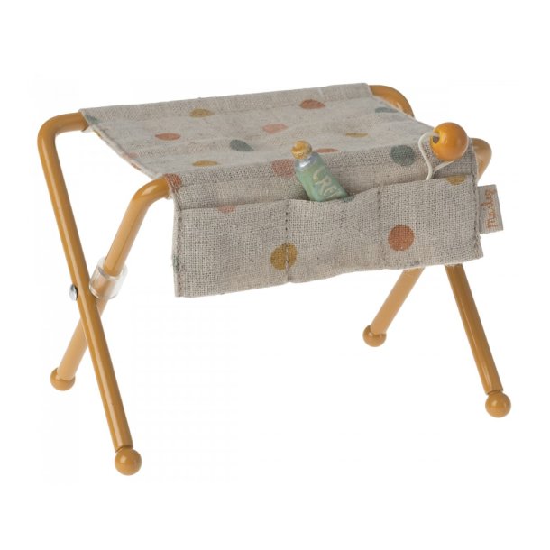 Maileg - Puslebord baby - Okker
