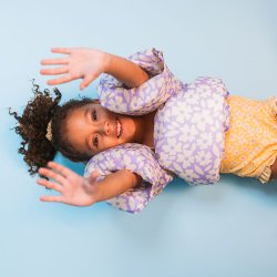 Swim Essentials - Flydevest med armpuder 15-30 kg - Florish Purple