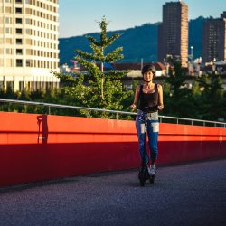 Micro - Hjelm - Black L